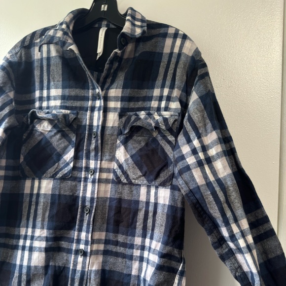 Aritzia The Group by Babaton Fisher Shirt Plaid flannel button-up Sz XS - Picture 3 of 12
